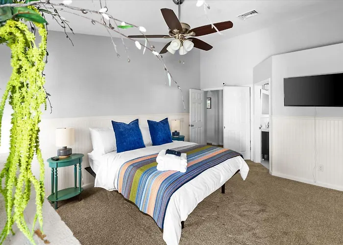 Desert Ridge Family New Renovated With And Pool